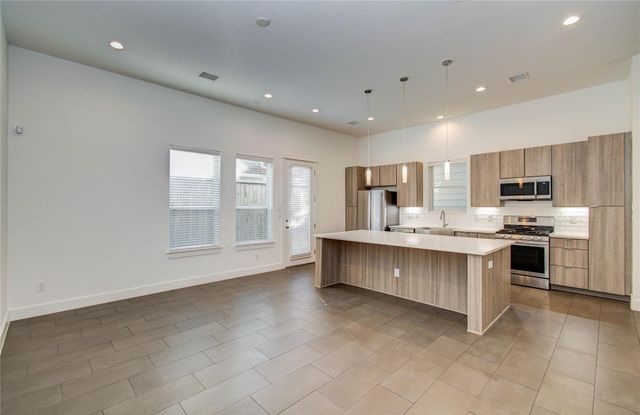 556 Janisch Road, Houston, TX 77018