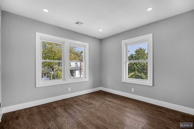 23 West Linden Avenue, Dumont, NJ 07628