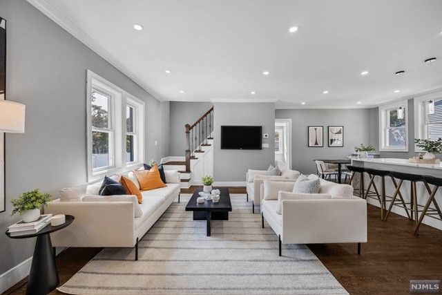 23 West Linden Avenue, Dumont, NJ 07628