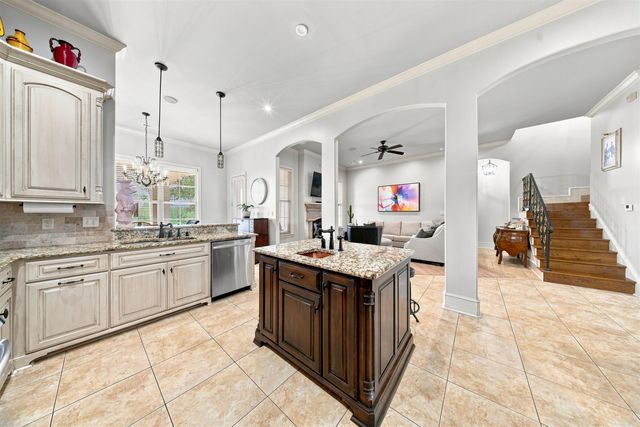 9217 Millers Pointe Ct, Sherwood, AR 72120
