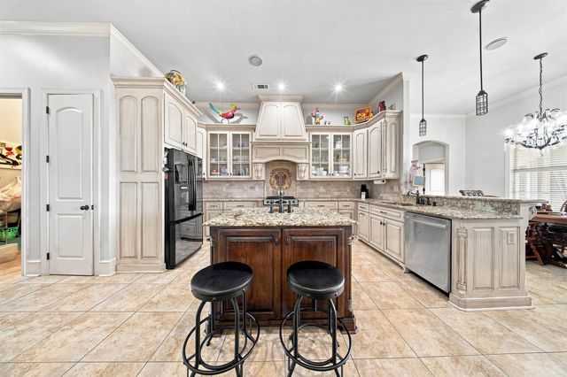 9217 Millers Pointe Ct, Sherwood, AR 72120