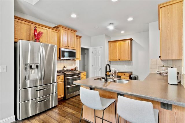 87 Country Club Court, Hiram, GA 30141