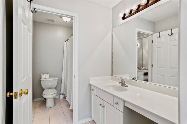 87 Country Club Court, Hiram, GA 30141