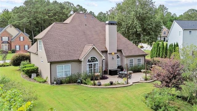 87 Country Club Court, Hiram, GA 30141