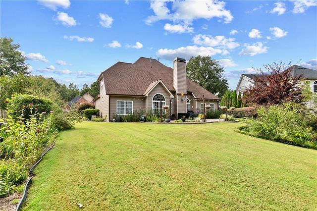 87 Country Club Court, Hiram, GA 30141