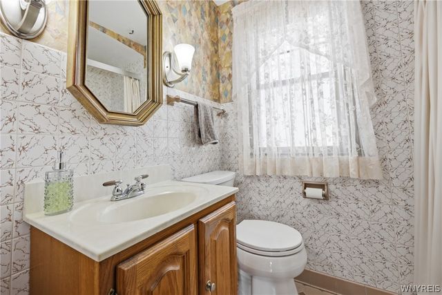 1230 98th Street, Niagara Falls, NY 14304