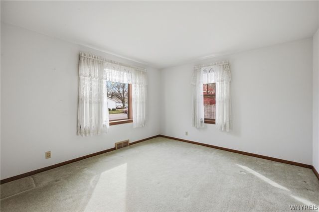 1230 98th Street, Niagara Falls, NY 14304