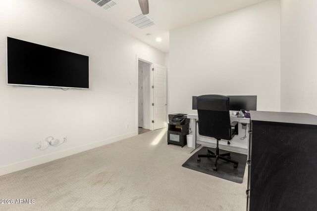 1326 E NARROWLEAF Drive, Gilbert, AZ 85298