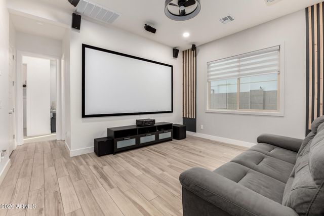 1326 E NARROWLEAF Drive, Gilbert, AZ 85298