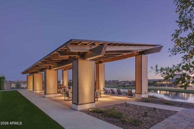 1326 E NARROWLEAF Drive, Gilbert, AZ 85298