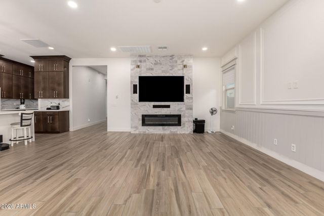 1326 E NARROWLEAF Drive, Gilbert, AZ 85298