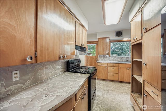 2834 30th Avenue S, Seattle, WA 98144