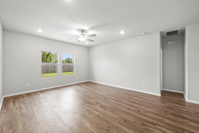 206 Rose Laurel Drive, Alvin, TX 77511