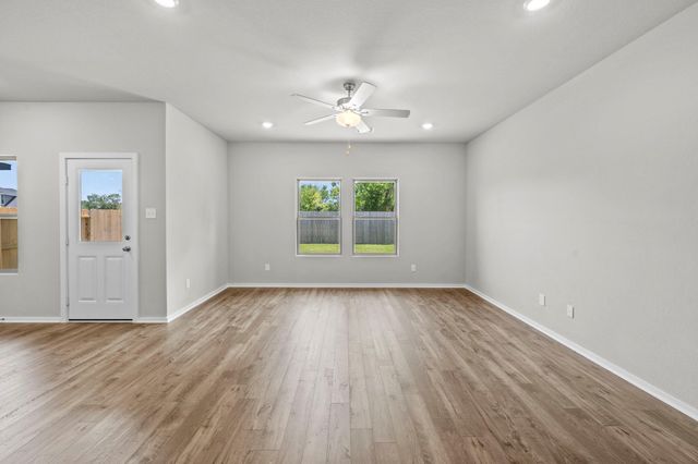 206 Rose Laurel Drive, Alvin, TX 77511