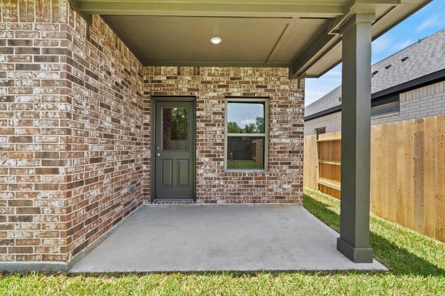 206 Rose Laurel Drive, Alvin, TX 77511