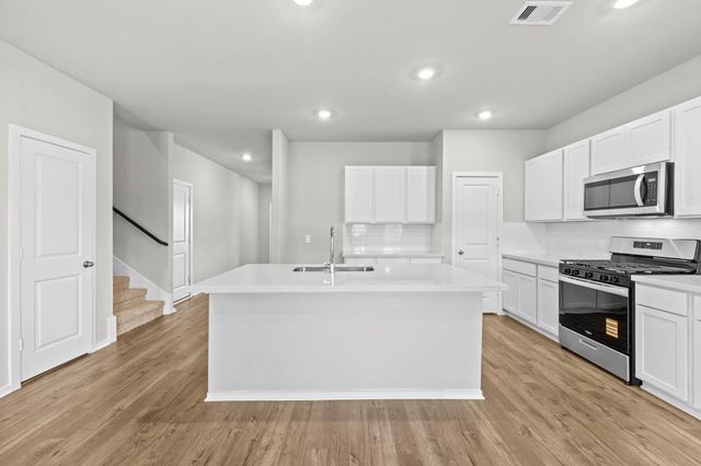 206 Rose Laurel Drive, Alvin, TX 77511