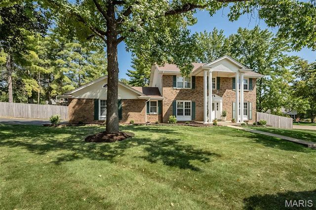 1372 White Road, Chesterfield, MO 63017