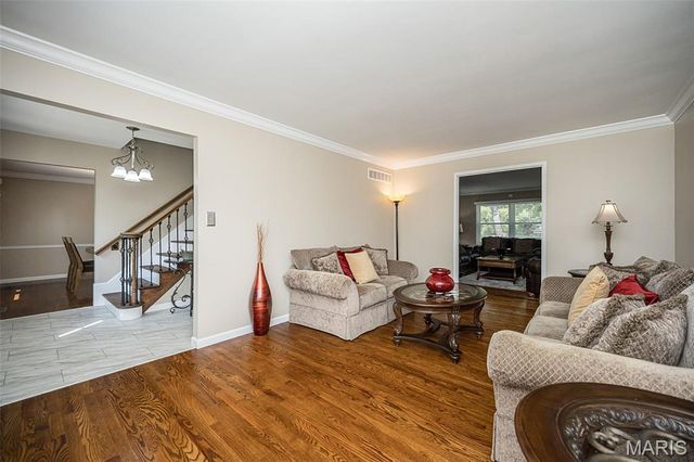 1372 White Road, Chesterfield, MO 63017