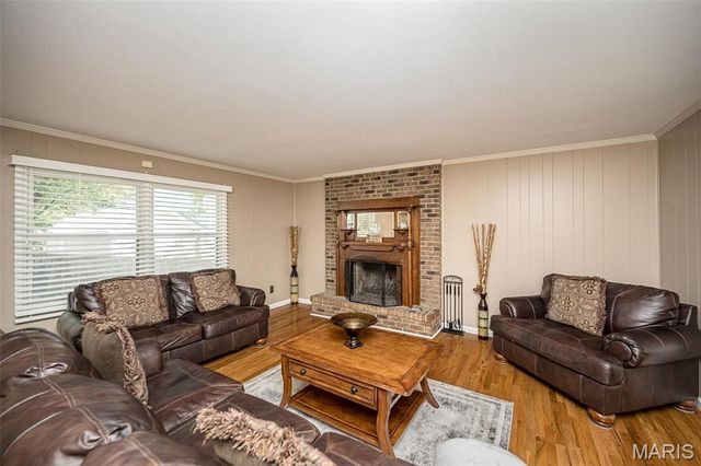 1372 White Road, Chesterfield, MO 63017