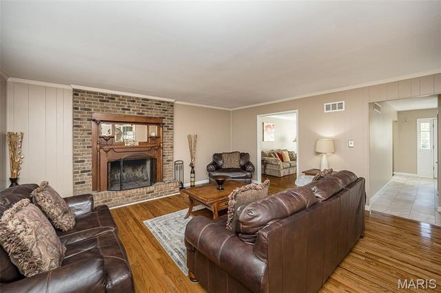 1372 White Road, Chesterfield, MO 63017