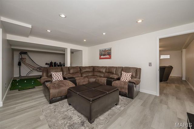 1372 White Road, Chesterfield, MO 63017