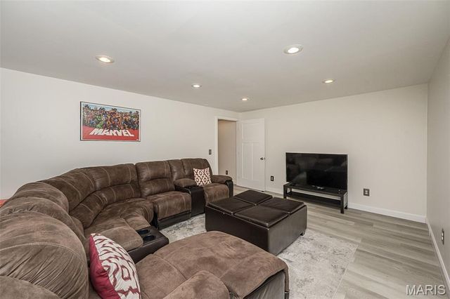 1372 White Road, Chesterfield, MO 63017
