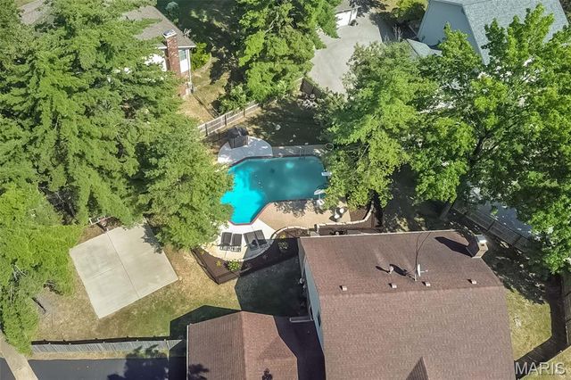 1372 White Road, Chesterfield, MO 63017