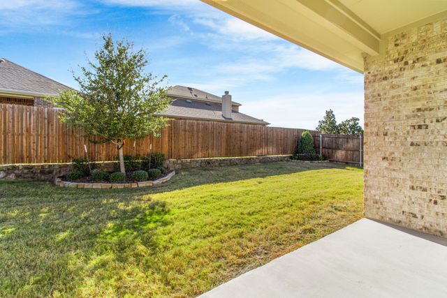 168 Chamberlain Drive, Fate, TX 75189