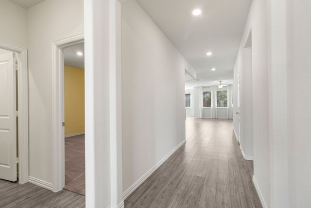 168 Chamberlain Drive, Fate, TX 75189