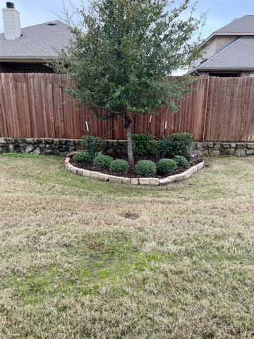 168 Chamberlain Drive, Fate, TX 75189