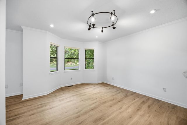 37 N Brent Drive, Ringgold, GA 30736