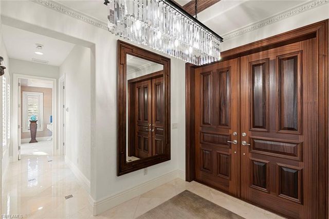 2892 Tiburon BLVD E, Naples, FL 34109