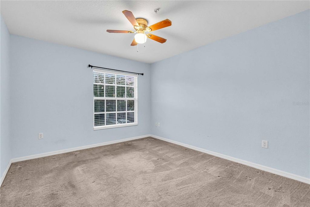 Image 21 of property listing at 6421 BAY CEDAR LANE, Bradenton, FL 34203