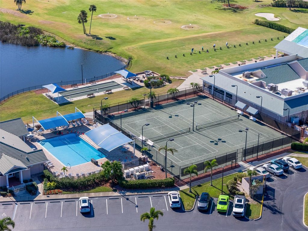 Image 33 of property listing at 6421 BAY CEDAR LANE, Bradenton, FL 34203