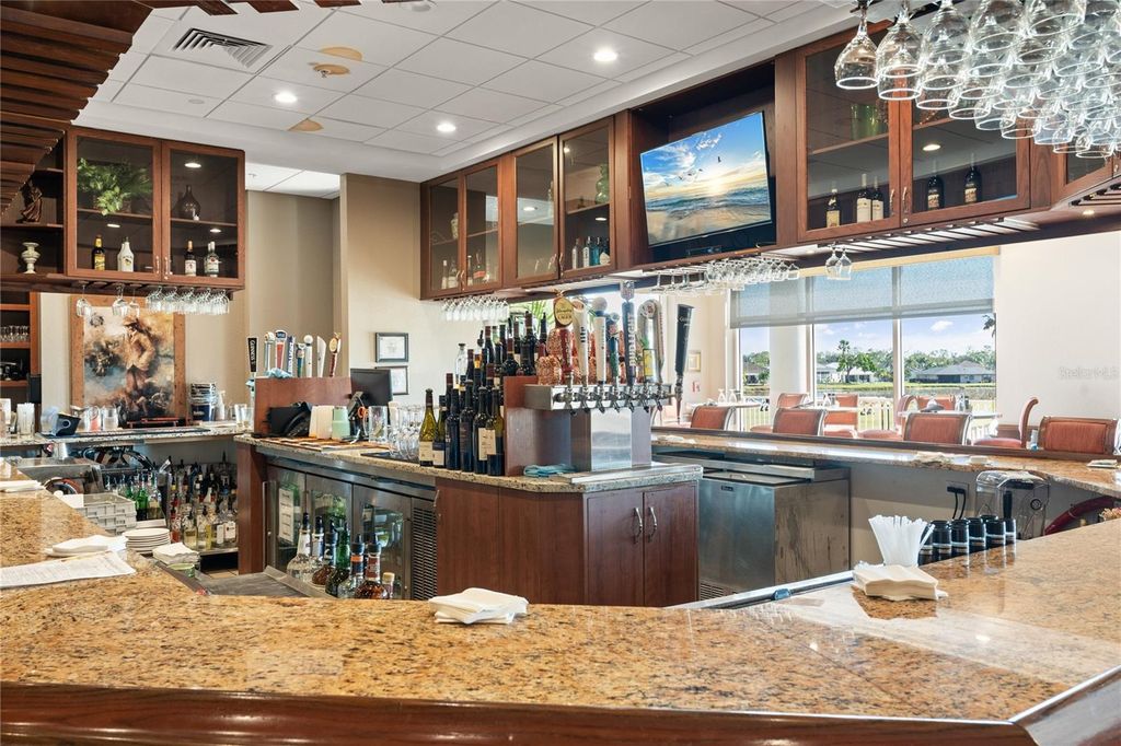 Image 41 of property listing at 6421 BAY CEDAR LANE, Bradenton, FL 34203