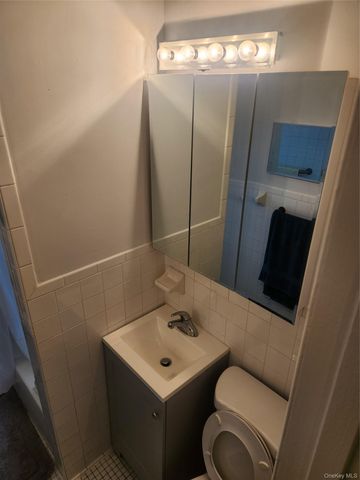 941 Jerome Avenue 8G, Bronx, NY 10452