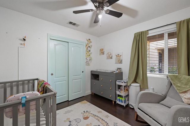 5425 Coastal Wind Street, Bakersfield, CA 93312