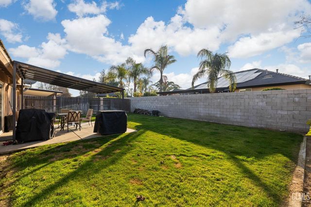 5425 Coastal Wind Street, Bakersfield, CA 93312