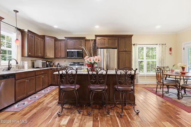 585 Burning Tree Road 10, Pinehurst, NC 28374