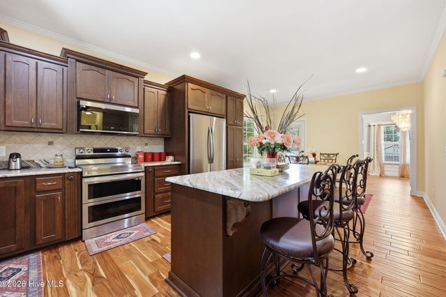 585 Burning Tree Road 10, Pinehurst, NC 28374