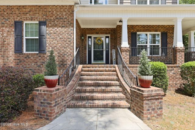 585 Burning Tree Road 10, Pinehurst, NC 28374