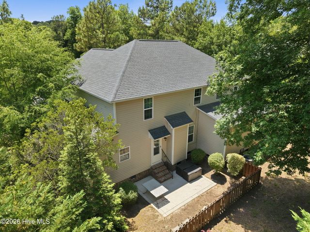 585 Burning Tree Road 10, Pinehurst, NC 28374