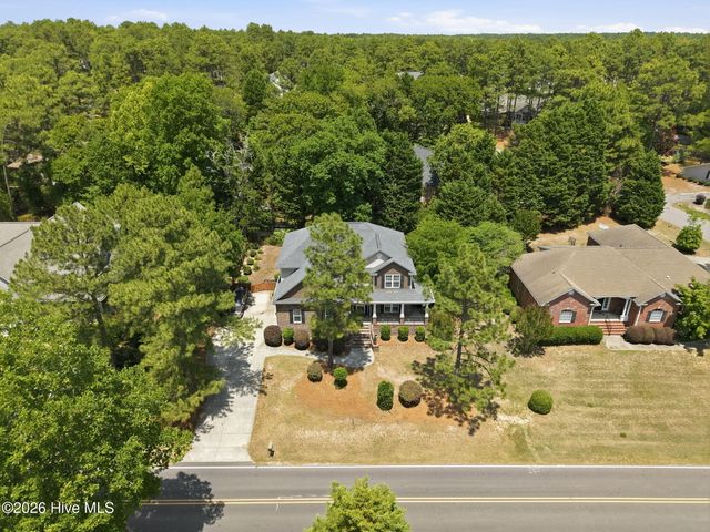 585 Burning Tree Road 10, Pinehurst, NC 28374