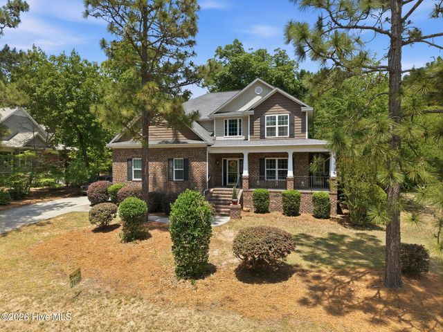 585 Burning Tree Road 10, Pinehurst, NC 28374