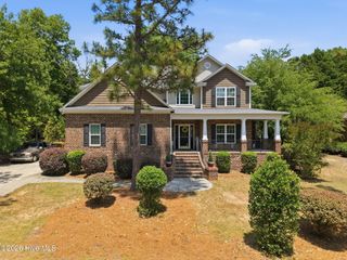 585 Burning Tree Road 10, Pinehurst, NC 28374