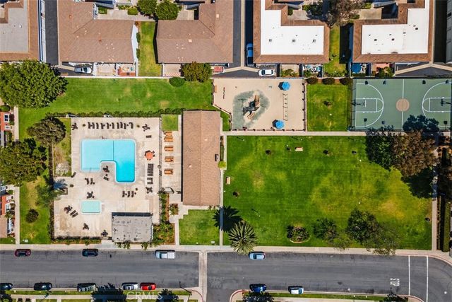 9675 Adams Avenue, Huntington Beach, CA 92646