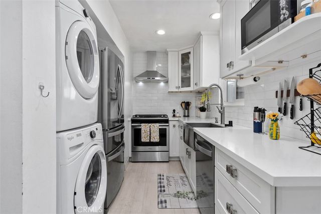 9675 Adams Avenue, Huntington Beach, CA 92646