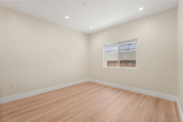 14924 Kittridge St, Van Nuys, CA 91405