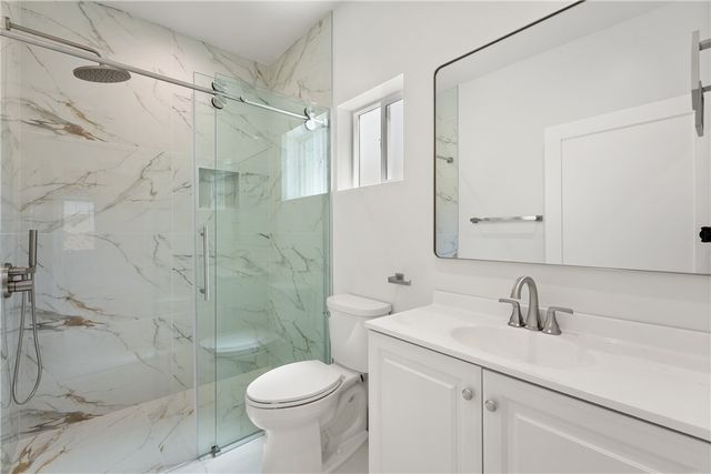 14924 Kittridge St, Van Nuys, CA 91405