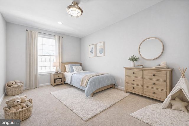 304 EAST SAWYER COURT, Royersford, PA 19468